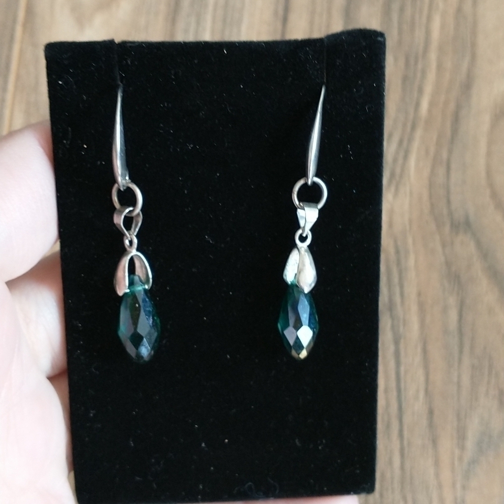 Vintage green bead costume jewelry earrings